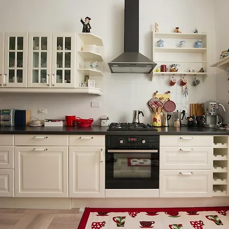 Antico Borgo Teresiano فندق مبيت وإفطار 4*
