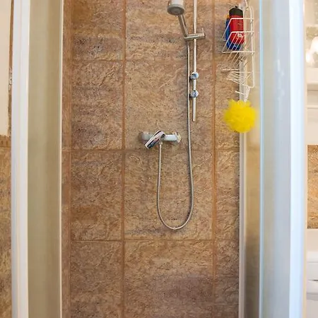 לינה וארוחת בוקר Antico Borgo Teresiano טריאסטה