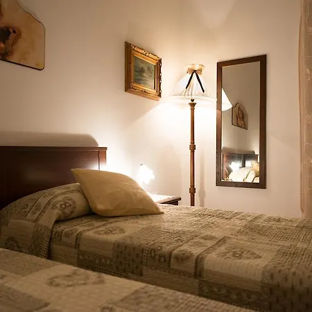 Antico Borgo Teresiano فندق مبيت وإفطار